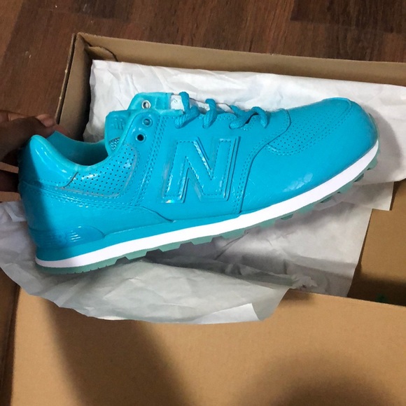 New Balance Baby Blue - Picture 2 of 3